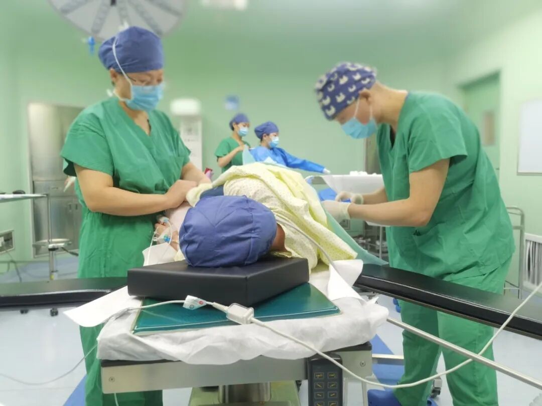 一位新手妈妈的腹膜外剖宫产全记录